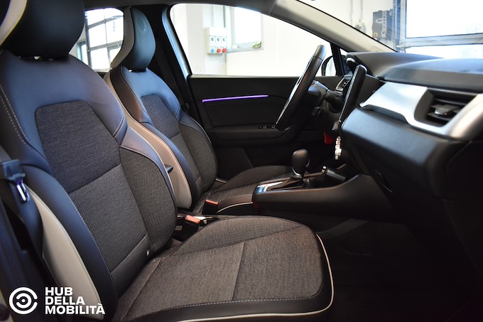 CAPTUR E-TECH HYBRID